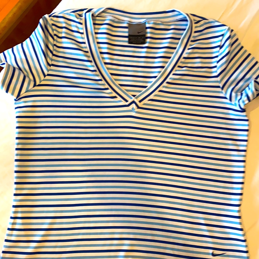 Vintage Nike Short Sleeve TennisGolf Top Vintage Nike Short Sleeve TennisGolf Top